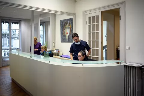 accueil et secrétariat du cabinet d'Orthodontie Saxe Lafayette Dr Gabriel Lietz